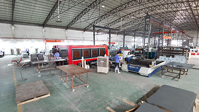 林森易潔門-激光設備 林森易潔門-激光設備